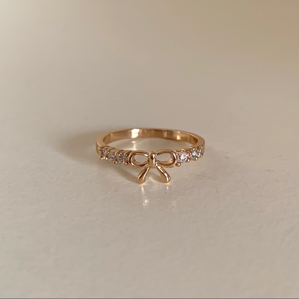 NWOT gold bow ring